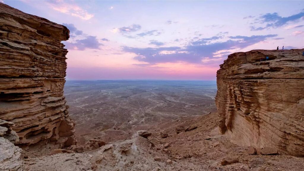 حافة العالم